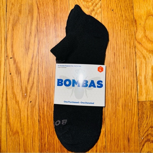 Bombas Black Athletic Socks Low-Cut Performance set of three - Picture 2 of 4